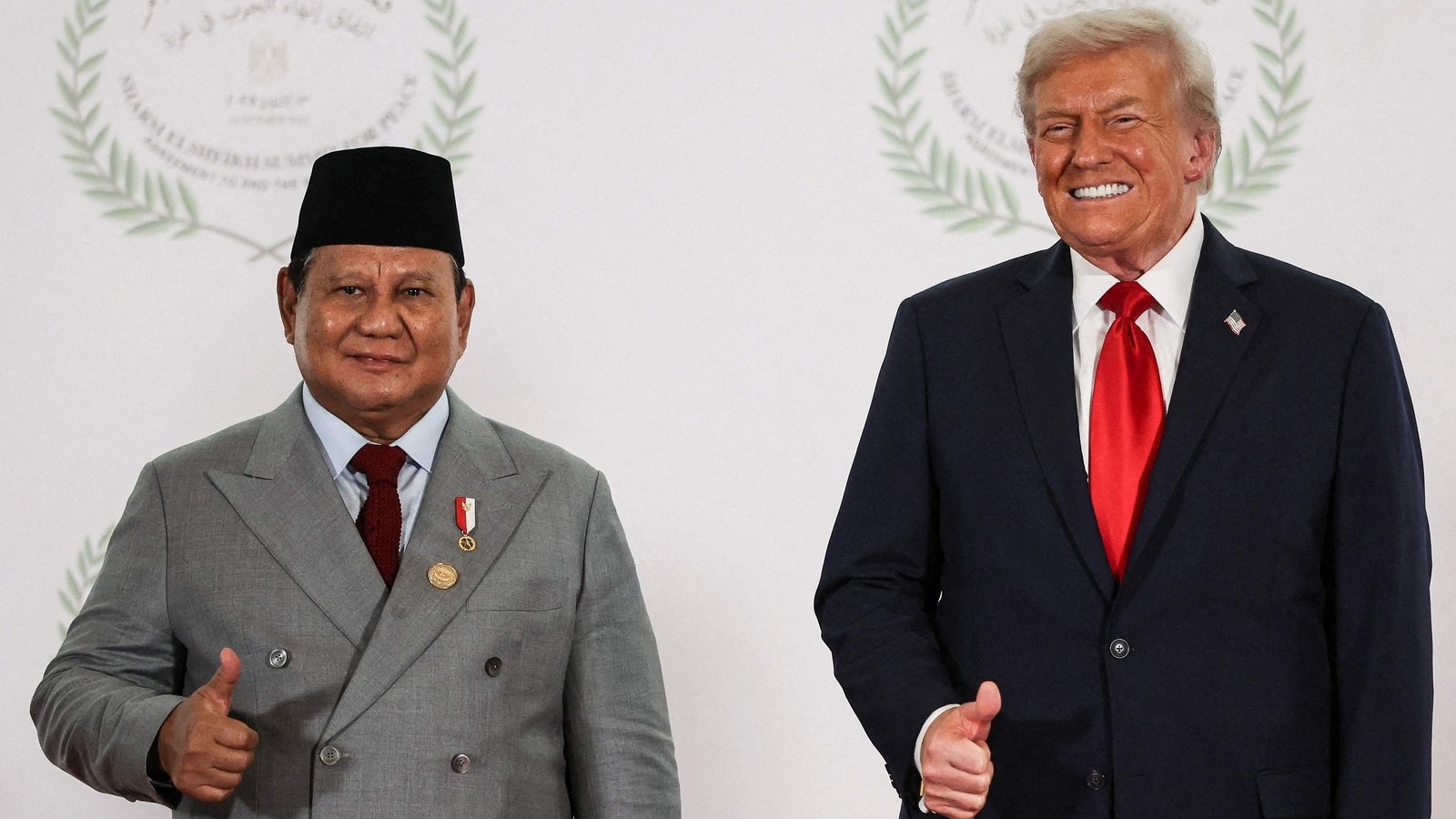 'Bisakah saya bertemu Eric? Presiden Indonesia Prabowo Subianto terdengar bertanya kepada Trump melalui mikrofon; inilah jawaban presiden AS