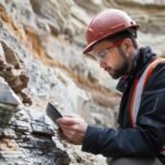Gelar geologi online: Bagaimana teknologi modern membentuk karier geologi saat ini