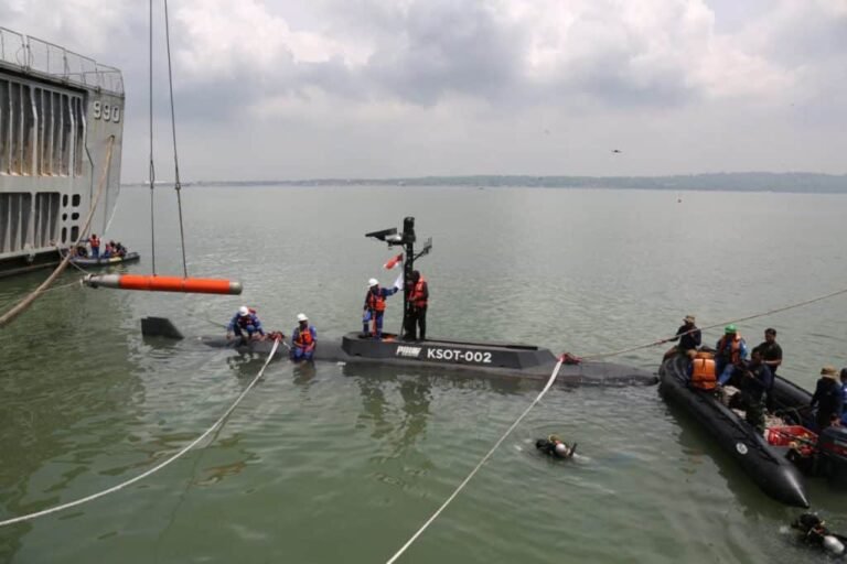 Indonesia melakukan uji coba torpedo pertama dari kapal selam otonom KSOT