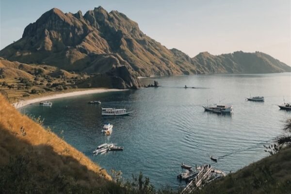 Labuan Bajo Siap Bertransformasi Menjadi Destinasi Wisata Olahraga Utama di Indonesia: Laporan Baru yang Perlu Anda Ketahui