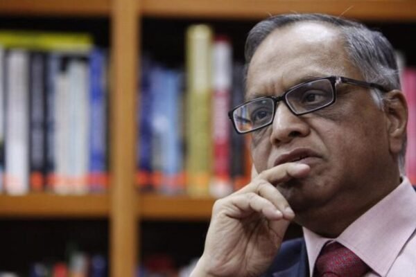 Setelah mengakui bahwa ia menggunakan ChatGPT, Narayana Murthy mengatakan bahwa lulusan manajemen dan teknologi sama saja baginya