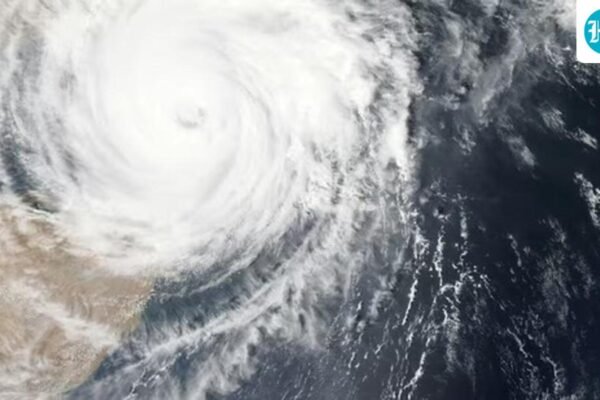 Topan Senyar melintasi pesisir Indonesia; hujan lebat berpeluang terjadi di TN, Kerala, Andhra