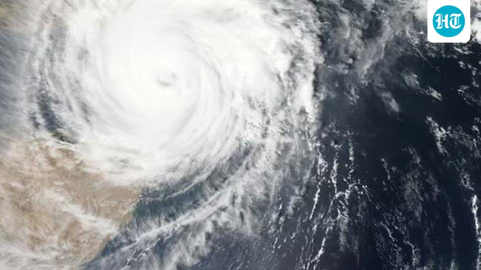 Topan Senyar melintasi pesisir Indonesia; hujan lebat berpeluang terjadi di TN, Kerala, Andhra