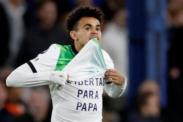 Liverpool's feelings on Luis Diaz transfer after crucial conversation and replacement call