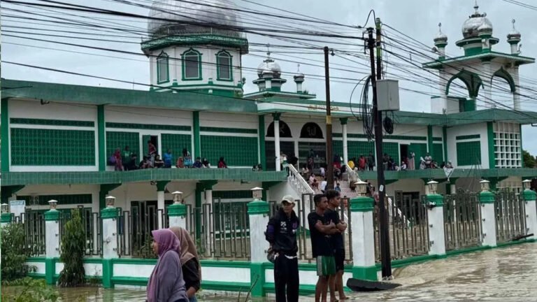 RESPON DARURAT: BPBD Aceh Timur Dirikan Tenda Pengungsian di 234 Titik, Tampung Ribuan Korban Banjir