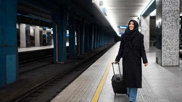 Saudi–Qatar High-Speed Rail Plan Would Put Riyadh–Doha Within Two Hours ... Saudi Arabia and Qatar sign high-speed rail deal to link capitals