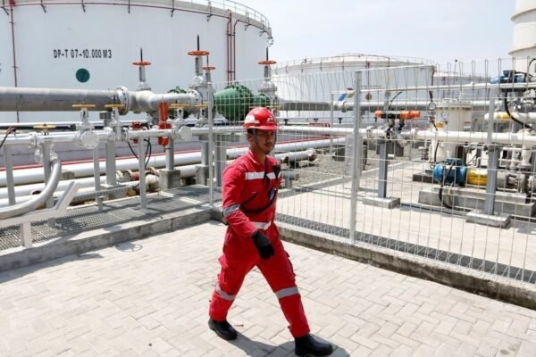 Indonesia Meresmikan Pabrik Pengolahan Minyak Senilai $7,4 Miliar yang Telah Diperbarui, yang Terbesar di Negara Ini