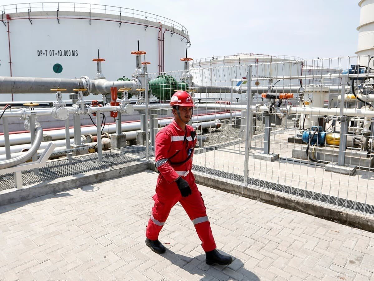 Indonesia Meresmikan Pabrik Pengolahan Minyak Senilai $7,4 Miliar yang Telah Diperbarui, yang Terbesar di Negara Ini