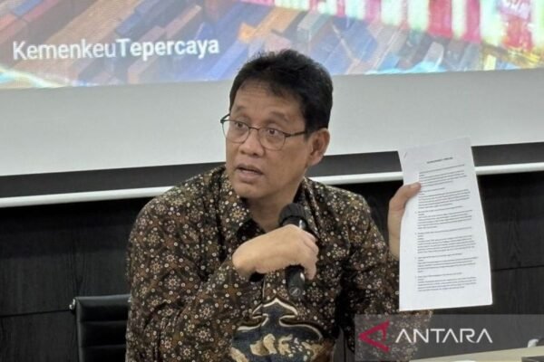 Indonesia akan menunda penerapan pajak baru hingga pertumbuhan ekonomi mencapai 6 persen.