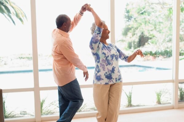 Penelitian besar menemukan bahwa Anda dapat memperlambat penurunan kognitif seiring bertambahnya usia dengan melakukan perubahan gaya hidup.
