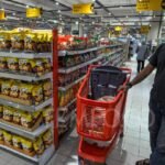 Prasasti memperkirakan pertumbuhan ekonomi Indonesia pada kuartal ketiga 2025 akan melambat menjadi 5%.