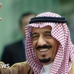 Raja Arab Saudi mengunjungi Indonesia dengan "kendaraan dan rombongan".
