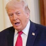 Trump terbaru: Starmer mengadakan panggilan singkat dan ramah dengan Trump terkait langkah tarif Greenland.