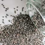 Biji chia dengan air atau yogurt? Seorang gastroenterolog dari Florida membagikan cara mengubah biji chia menjadi 'pembangkit kesehatan usus'.