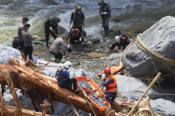 Pembaruan: 1.150 orang tewas akibat banjir di Indonesia, Sri Lanka, Thailand, dan Malaysia.