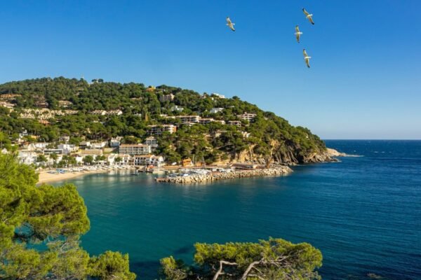 Pensiun di Spanyol: Kelebihan dan Kekurangan pada Tahun 2026