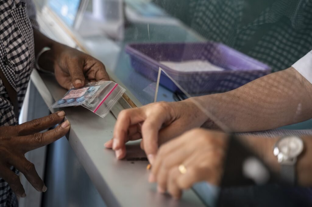 Melacak setiap rupiah: Langkah berani Indonesia menuju jaminan kesehatan universal