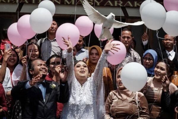 Pernikahan menjadi prioritas kedua bagi Generasi Z di Indonesia.