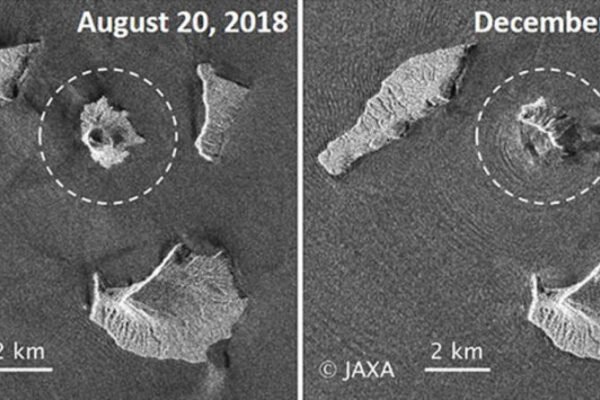 Gunung Krakatau: Dua pertiga bagian gunung di Indonesia itu telah RUNTUH ke laut