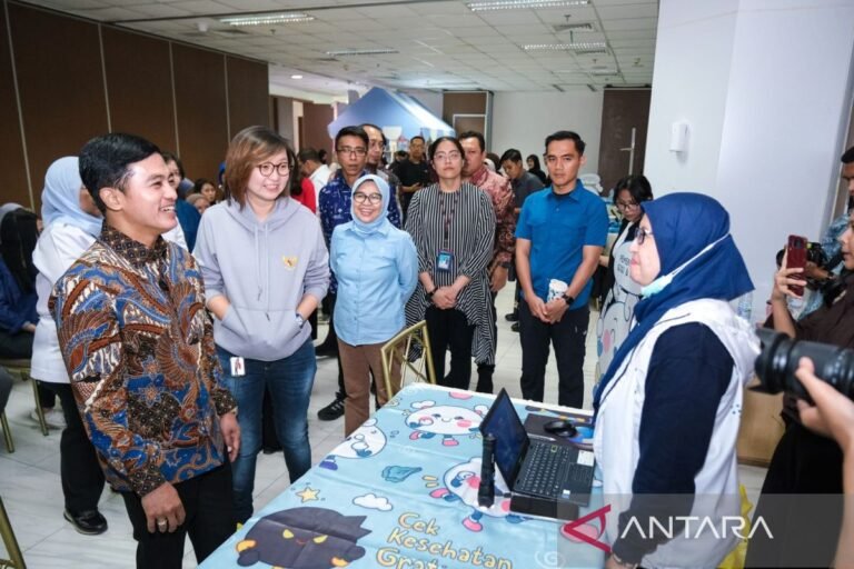 Indonesia meluncurkan layanan pemeriksaan kesehatan gratis bagi pekerja di sektor ekonomi kreatif