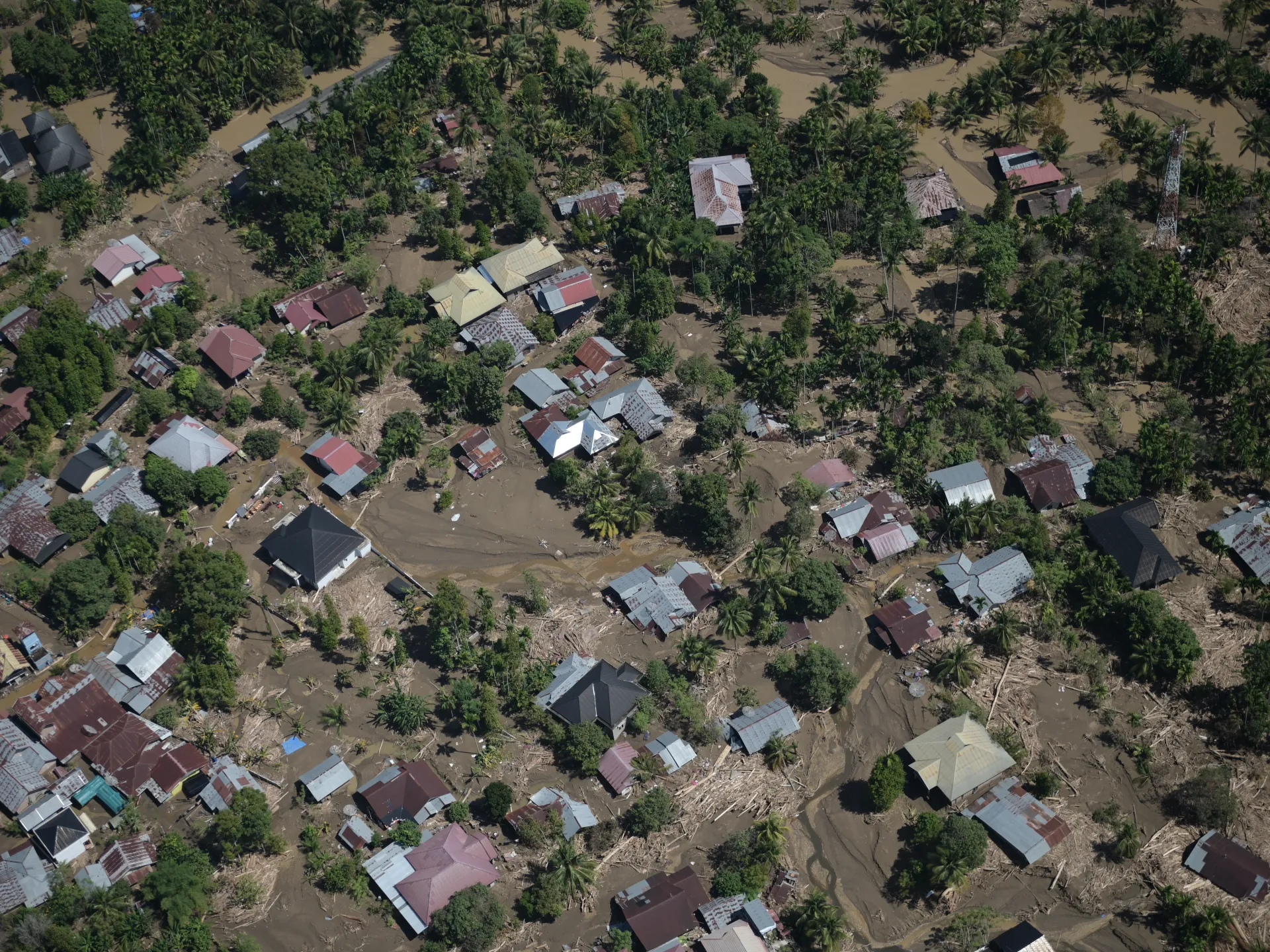 Indonesia menggugat enam perusahaan terkait kerusakan lingkungan di daerah rawan banjir