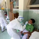 Kementerian Kesehatan Indonesia mengeluarkan peringatan terkait lonjakan kasus COVID-19 di Asia