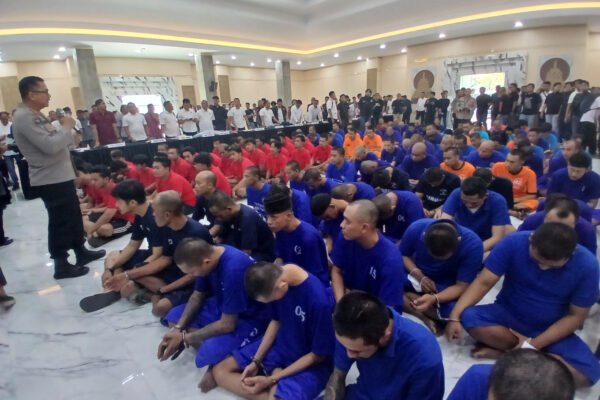 Kepolisian Jawa Tengah menahan ratusan orang dalam operasi pemberantasan kejahatan jalanan