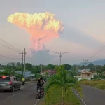 Gunung Lewotobi Laki-laki di Indonesia meletus, tingkat siaga dinaikkan ke level tertinggi