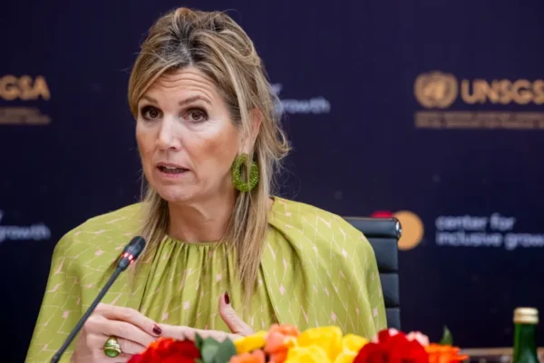 Ratu Maxima Memilih Gaun Hijau Karya Natan untuk Kunjungannya ke Indonesia