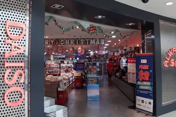 Daiso akan menutup gerai di Kallang Wave Mall seiring dengan proses renovasi
