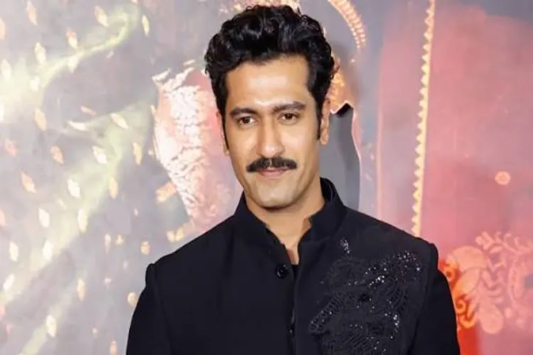 Vicky Kaushal menambah berat badannya sebanyak 12 kg, lalu menurunkan berat badannya sebanyak 15 kg untuk film *Love & War*